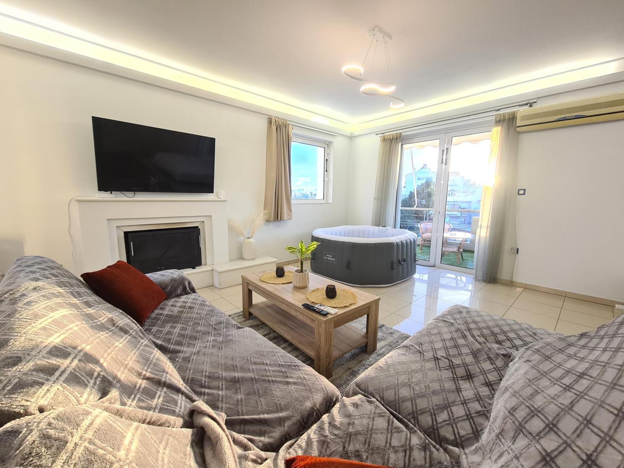 Sunny Home Private Jacuzzi Hydromassage Acropolis & Lycabettus Far View Parking 300M Metro Peristeri Athen Exterior foto