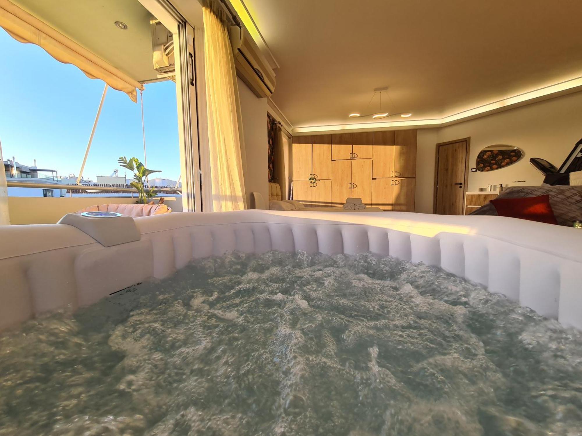 Sunny Home Private Jacuzzi Hydromassage Acropolis & Lycabettus Far View Parking 300M Metro Peristeri Athen Exterior foto