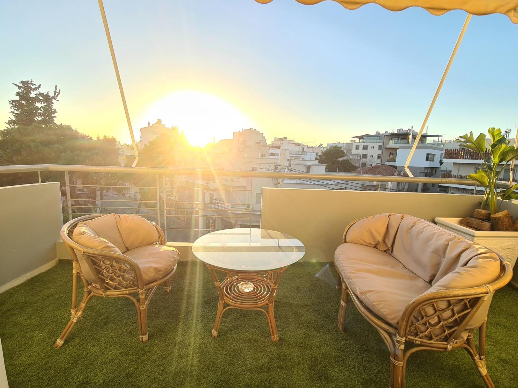 Sunny Home Private Jacuzzi Hydromassage Acropolis & Lycabettus Far View Parking 300M Metro Peristeri Athen Exterior foto