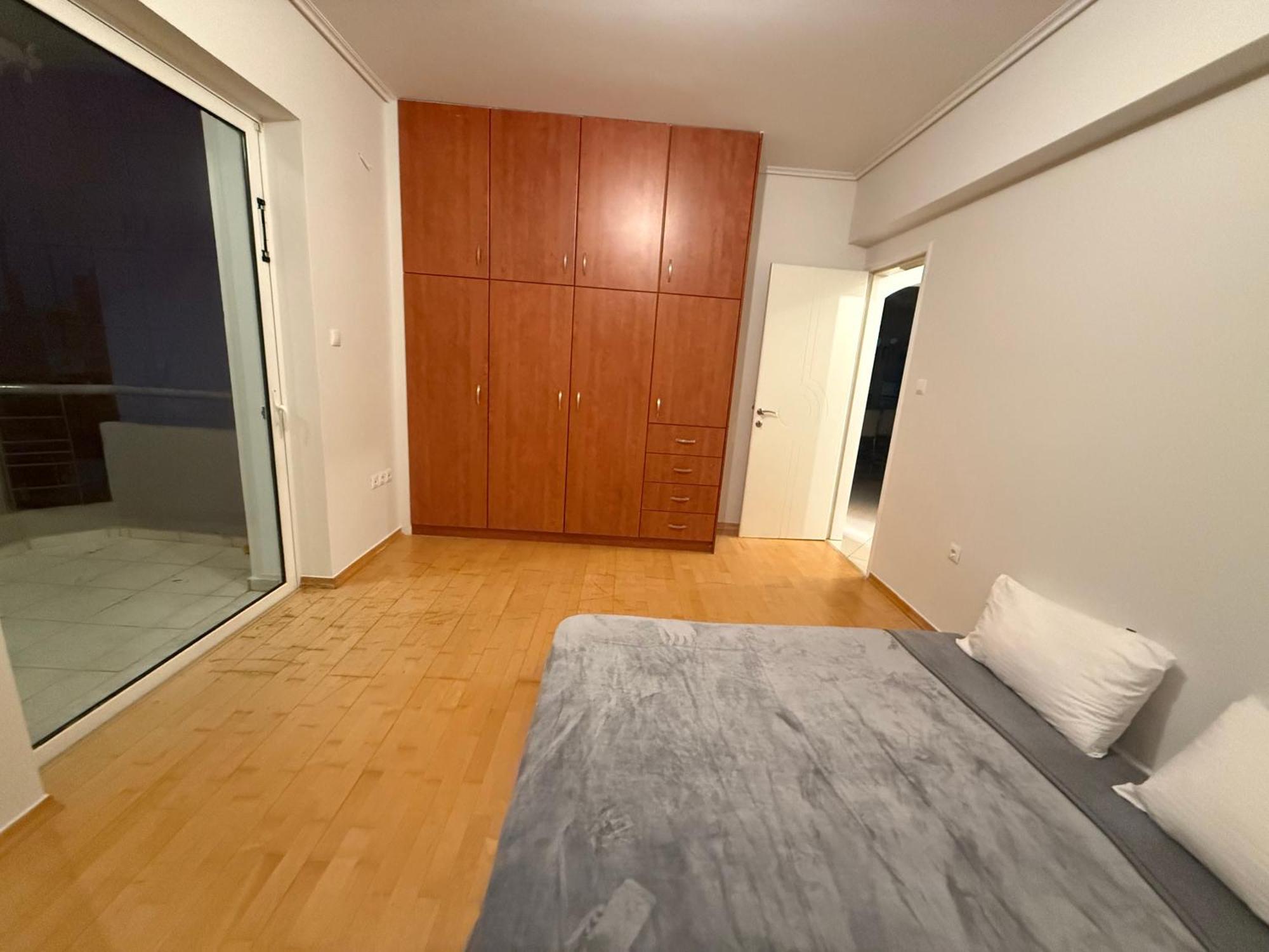 Sunny Home Private Jacuzzi Hydromassage Acropolis & Lycabettus Far View Parking 300M Metro Peristeri Athen Zimmer foto