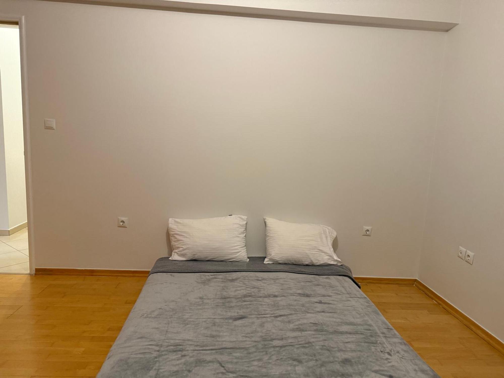 Sunny Home Private Jacuzzi Hydromassage Acropolis & Lycabettus Far View Parking 300M Metro Peristeri Athen Zimmer foto