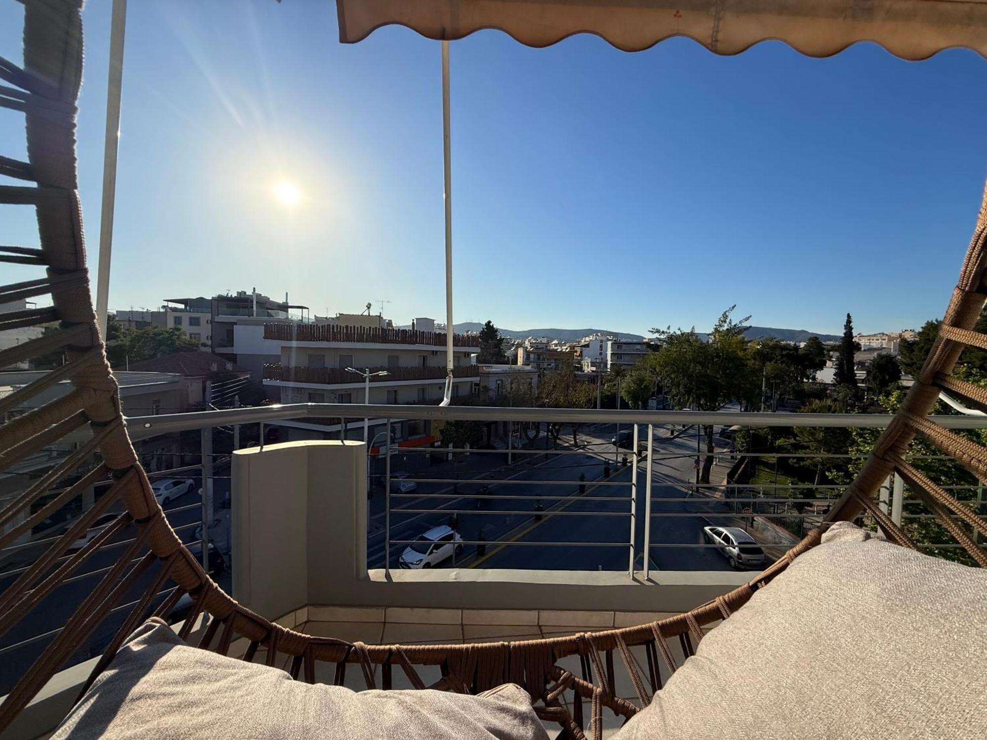 Sunny Home Private Jacuzzi Hydromassage Acropolis & Lycabettus Far View Parking 300M Metro Peristeri Athen Exterior foto